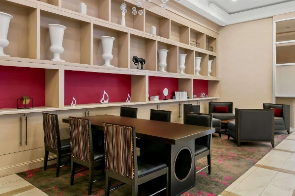 Sonesta Hotel Baltimore Inner Harbor image 3