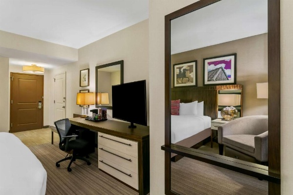 Sonesta Hotel Baltimore Inner Harbor image 32
